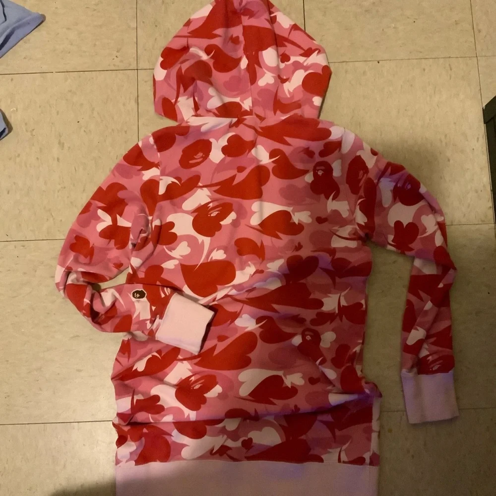 bape - Picture 4 of 4